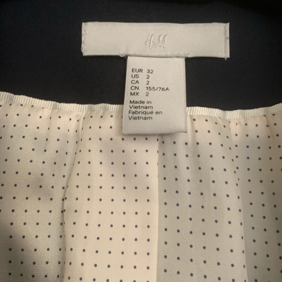 H&M Blazer - New condition- Worn once - Picture 4 of 6
